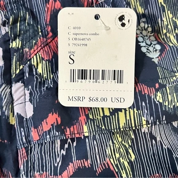 FP Movement by Free People Hooded Vest and Shorts Outfit, Size Small - Picture 14 of 15